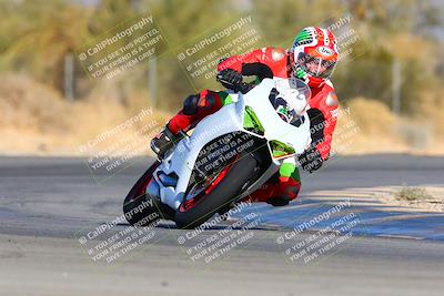 media/Jan-08-2022-SoCal Trackdays (Sat) [[1ec2777125]]/Turn 2 (150pm)/